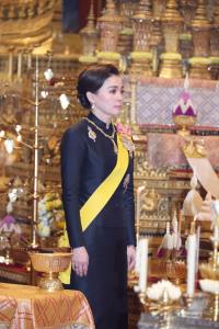 ในหลวง-พระราชินี ทรงบำเพ็ญพระราชกุศลทักษิณานุปทานในการพระราชพิธีฉัตรมงคล พุทธศักราช 2569