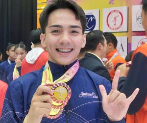 “ชนกพล” คว้านักกีฬายอดเยี่ยมศึกยิมนาสติก JRC