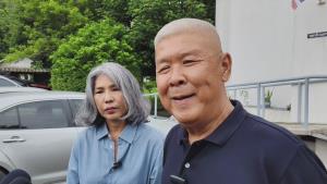 “แม่น้องเมย”โพสต์ภาพลูกชายกับพ่อพ้อไม่คิดเป็นรูปสุดท้าย ถาม ผบ.ตร.ความคืบหน้าพิจารณาจริยธรรมคู่กรณี