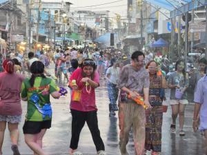 วธ. ปลื้มสงกรานต์ 2569 เงินสะพัดกว่า 3 หมื่นล้านบาท