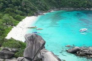 “อ่าวเกือก” เกาะสิมิลัน ติดอันดับ 10 “World’s 50 Best Beaches”ชายหาดที่ดีที่สุดในโลก ปี 2026