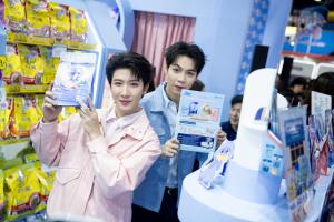 “เฟิร์ส – ข้าวตัง” แชร์โมเมนต์ที่รู้ใจ ชอยส์เดียวที่เลือกต้อง “Mom Choice”