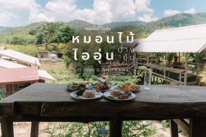 “หมอนไม้ไออุ่น” พลิก OTOP สู่ธุรกิจยั่งยืน เชื่อมโฮมสเตย์–เฟอร์นิเจอร์ โตทั้งชุมชน