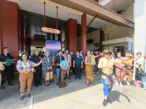 รฟท.จัดรถจักรไอน้ำย้อนวันวาน กรุงเทพฯ–นครปฐม เฉลิมพระเกียรติวันฉัตรมงคล นักท่องเที่ยวแห่ร่วมกว่า 500 คน