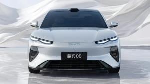 BYD SEAL 08 ซีดานไฟฟ้ารุ่นใหญ่แบตวิ่งทะลุ 1,000 กม. เตรียมเปิดตัว Q2 ปีนี้
