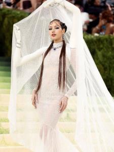 “ลิซ่า” สะเทือนพรมแดง Met Gala 2026 “แอนนา วินทัวร์” เลือกเป็นกรรมการจัดงาน