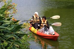ซีพี ออลล์ ผนึก มธ. จัด “Thammasat Plogging”  รวมพลังเยาวชน “วิ่ง–พาย–เก็บ” ขยะ ปลูกจิตสำนึกรักษ์โลก สู่สังคมยั่งยืน