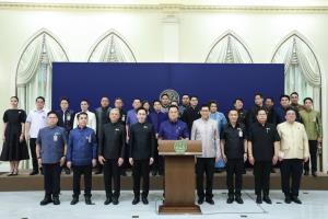 ครม.เคาะ พ.ร.ก.กู้ 4 แสนล้าน "อนุทิน" แถลงเหตุจำเป็นต้องใช้เครื่องมือพิเศษ สู้วิกฤตพลังงาน-สกัดเงินเฟ้อ หลังเจอพิษสงคราม ตอ.กลาง