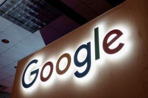 Google มีคลังความรู้จาก Search, Gmail, Maps และโดยเฉพาะ YouTube ซึ่งเป็นแหล่งวิดีโอและเสียงที่ใหญ่ที่สุดในโลก Gemini จึงเก่งเรื่องเข้าใจบริบทซับซ้อน