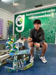 “เปลี่ยนพลาสติกเป็นรอยยิ้ม” น้องภูมิ เยาวชนจิตอาสาผนึกองค์ความรู้วิชาการ สร้างนวัตกรรมรีไซเคิล ถ่ายทอดสู่สถานศึกษา เสริมสร้างสังคมแห่งการเรียนรู้ยั่งยืน