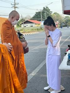 “จ๊ะ นงผณี” สานต่อความตั้งใจเดิม ถือศีลในวันเกิด แม้วันนี้คุณพ่อไม่อยู่แล้ว