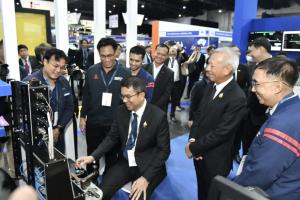 "พิพัฒน์"ดันไทยศูนย์กลางระบบรางเชื่อมภูมิภาค-รถไฟ"ไทย-จีน"ขยับเปิดปี 74