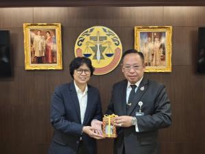 "สภาทนายความ" จับมือ 6 องค์กรสื่อ MOU ส่งทีมช่วย "นักข่าว" สู้คดีถูกฟ้อง ป้องคุกคามสิทธิตรวจสอบข้อเท็จจริงปราศจากความกังวล