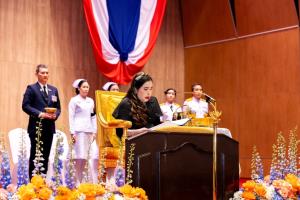 กรมพระศรีสวางควัฒน พระราชทาน “รางวัลศรีสวางควัฒน” และพระราชทานยา “อิมครานิบ 100” แก่ผู้ป่วยมะเร็งในระบบหลักประกันสุขภาพถ้วนหน้า
