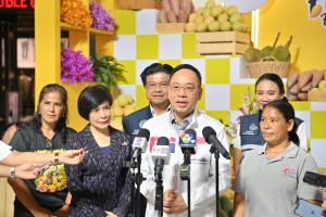สุดคึกคัก! พาณิชย์ยกสวนผลไม้ไทยบุกเซ็นทรัล เวสต์เกต เปิด ‘Fruits Festival 2026’ รวมทุเรียนหายากทั่วไทย 6-11 พ.ค. คาดขายทะลุ 150 ตัน