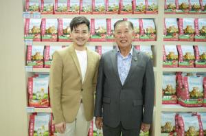 ชัยวัฒน์ ตั้งคารวคุณ และ ประจักษ์ ตั้งคารวคุณ