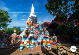 เจดีย์ในวัดโพนชัยคล้ายพระธาตุศรีสองรัก
