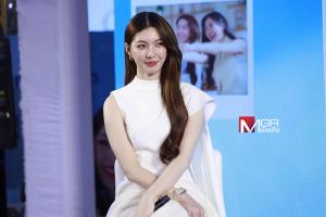 “หลิง-ออม” เผยแพลนวันเกิดควบ 2 ฉลองร่วมกัน ปลื้มฮาร์ดทอล์ก “หนุ่ม กรรชัย” ขำมีมอย่าจับตัว ชมวางตัวเหมาะสม