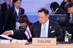 "อนุทิน" ร่วมถกอาเซียนซัมมิตเต็มคณะ ชูความร่วมมือมองไปข้างหน้าร่วมกัน เสริมความมั่นคงพลังงาน-อาหาร รับมือวิกฤตโลก