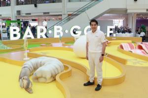 จากกระทะสู่สนามมินิกอล์ฟ  บาร์บีคิวพลาซ่า x ซีคอนสแควร์ ในงาน “Hole In Fun: Bar B Golf”