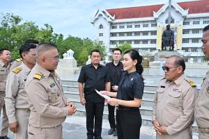 กำนัน–ผู้ใหญ่บ้านนครปฐมรวมพลังยื่นหนังสือ ผวจ.ปกป้องศักดิ์ศรี ย้ำเดินหน้าปราบยาเสพติด