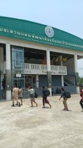ผู้ว่าฯพิด’โลกเผยปฏิบัติการสกัดจับขบวนรถขนต่างด้าว 10 คัน 145 ราย หนีรอดกลับเชียงรายได้ 1