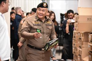 บุกทลายโกดังบุหรี่ไฟฟ้ารายใหญ่ ยึดกว่า 2 แสนชิ้น มูลค่า 100 ล้าน จ่อใช้มาตรการฟอกเงินเช็กบิลทั้งขบวนการ