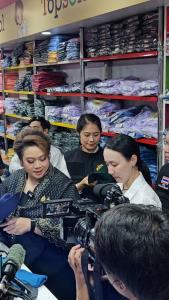 3 หน่วยงานบูรณาการลดภาระผู้ปกครองช่วงเปิดเทอม “ศุภมาส” ลุยตรวจบางลำพูคุมเข้มราคาชุดนักเรียน