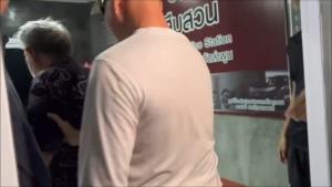 หมอดูดังตกใจชัด!กองปราบบุกค้นบ้าน-เชิญตัวสอบปมโดนกล่าวหาล่วงละเมิดคนแก้กรรม