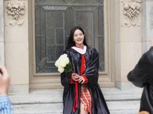 ยินดีบัณฑิตป้ายแดง! “แอลลี่ อชิรญา” คว้าเกียรตินิยมจาก Berklee College of Music สถาบันดังระดับโลก