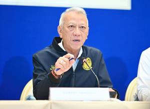 พิพัฒน์ รัชกิจประการ