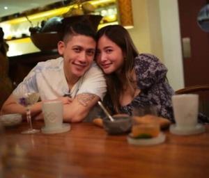 รู้จัก “พาย สุนิษฐ์” สามี “มายด์ ลภัสลัล” ทายาทสิงห์หมื่นล้าน ล่าสุดล็อกโปรไฟล์ไปแล้ว หลังถูกน้องชายแฉ