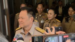 “อนุทิน” เหน็บ ”กรณ์“ ห่วงกู้ 4 แสนล้านเสียวินัยคลัง เป็นฝ่ายค้านก็คิดแบบนั้น ตอก "ไหม" คนทำงานเป็นกับยังไม่เคยทำงานต่างกัน