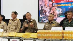 ตร.ภาค 5 แถลงผลจับกุมยาเสพติดรายสำคัญ 2 คดี ยึดของกลางยาบ้าล็อตใหญ่รวมกว่า 7 ล้านเม็ด