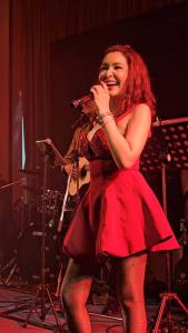 “พลอยพรหม-เพชร-โจนัส” ขึ้นคอนเสิร์ต AUA จัดหนัก 50 เพลง Retro