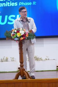 ศ.เอนก กล่าวปาฐกถาพิเศษ ในการอบรมหลักสูตร RUSH ระยะที่ 2  นำร่องภาคเหนือ ณ มหาวิทยาลัยราชภัฏพิบูลสงคราม จ.พิษณุโลก