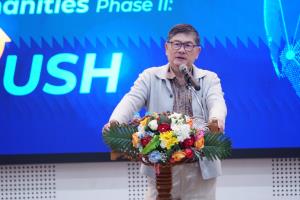 ศ.เอนก กล่าวปาฐกถาพิเศษ ในการอบรมหลักสูตร RUSH ระยะที่ 2  นำร่องภาคเหนือ ณ มหาวิทยาลัยราชภัฏพิบูลสงคราม จ.พิษณุโลก
