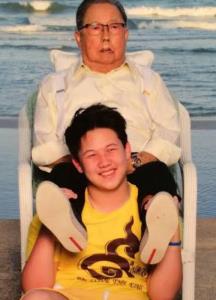 เปิดภาพ “ทราย สก๊อต”  โขกเบ้าหน้าคุณตา “จำนงค์” ย้อนฟังชีวิตแล้วเศร้า