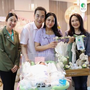 เจมส์ เรืองศักดิ์ ปลื้มหนักมาก! ครูก้อย คลอดลูกสาวคนที่ 2 “น้องมีเมตตา” แก้มยุ้ยน่ารักสุดๆ พร้อมขอบคุณ GFC เติมเต็มฝันครอบครัวสมบูรณ์แบบ