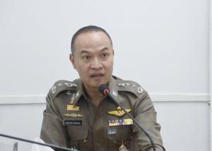 พล.ต.ท.ไตรรงค์ ผิวพรรณ รองจเรตำรวจแห่งชาติ ในฐานะโฆษกสำนักงานตำรวจแห่งชาติ