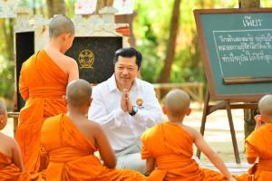 สมาคมหนังสือพิมพ์ฯ มอบรางวัล “สามเณรปลูกปัญญาธรรม” องค์กรผู้ทำคุณประโยชน์ต่อสื่อฯ การศึกษา สังคม และประเทศ