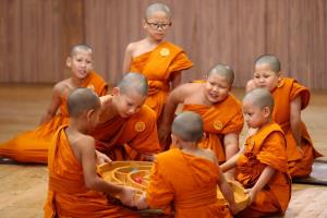 สมาคมหนังสือพิมพ์ฯ มอบรางวัล “สามเณรปลูกปัญญาธรรม” องค์กรผู้ทำคุณประโยชน์ต่อสื่อฯ การศึกษา สังคม และประเทศ