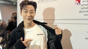 “พี่จอง” ฉายเดี่ยวเปิดตัวแบรนด์ BE;FREEK  สยามเซ็นเตอร์แทบแตก เผยเหตุผลที่อยากเป็นคนไทย