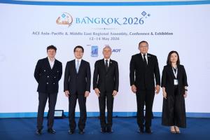 “พิพัฒน์”เปิดงานประชุมผู้นำธุรกิจการบินโลก ชูแผนพัฒนาศักยภาพสนามบิน AOT รับ 180 ล้านคน/ปี