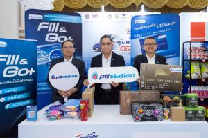 พีทีที สเตชั่น มอบFleetcardให้รถพุ่มพวงที่เข้าร่วมโครงการ “ไทยช่วยไทย ลดภาระค่าครองชีพ”