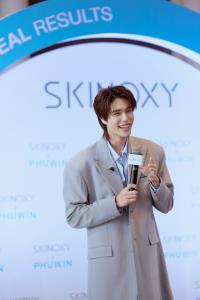 SKINOXY เปิดตัว “ภูวินทร์” นั่งแท่นพรีเซนเตอร์ผิวใสคนแรก ในงาน “Real Skin Moment with PHUWIN x SKINOXY” แฟนคลับแห่ซัพพอร์ตแน่นงาน
