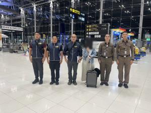 จับคาสุวรรณภูมิ! สาวแสบฉกทรัพย์ "แฟนทอม" บินหนีกบดานอเมริกา