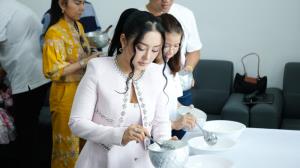 “หญิง ธิติกานต์” ทุ่มงบ 8 หลัก ถือฤกษ์ดี วันพืชมงคล เปิดศูนย์จำหน่าย “ทรีโกลด์ จันทบุรี” ลุยธุรกิจอาหารพืชอินทรีย์เพื่อสุขภาพ