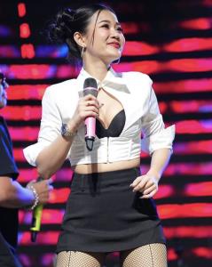 “ลำไย” ยอมรับคบ “กัปตันช้าง”  ชี้คุยไม่นานโดนจีบต่อหน้าหมอดู