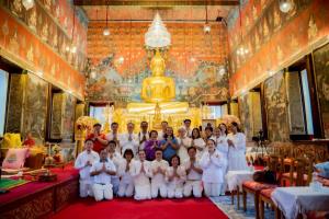 กลุ่มศิลปินจิตอาสา ร่วมกิจกรรม “ห่มผ้าพระบรมเจดีย์ภูเขาทอง” ในโครงการ “ห่มผ้าพระธาตุ เสริมบารมี สืบสานพุทธศาสนา ประจำปี ๒๕๖๙”